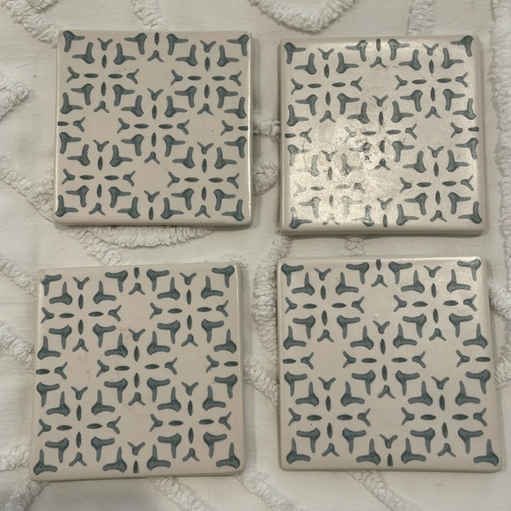 Set of 4 threshold coasters